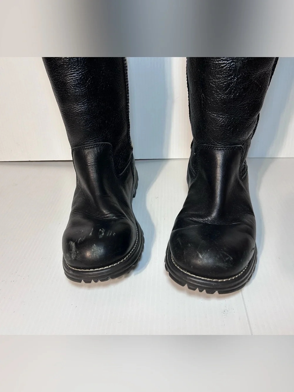 UGG SN 5490 black leather shearling tall boots winter snow women size 9